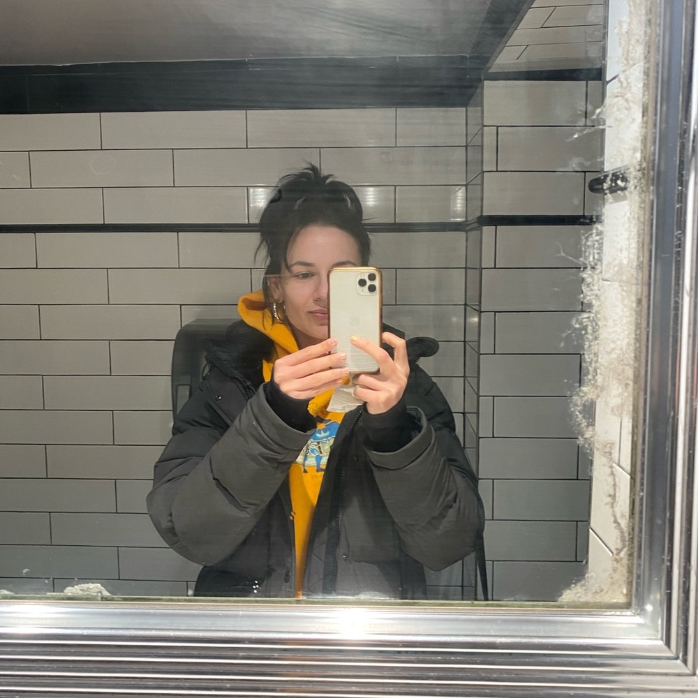 Meet your Posher, Aisha